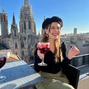 Meet your Posher, Laura